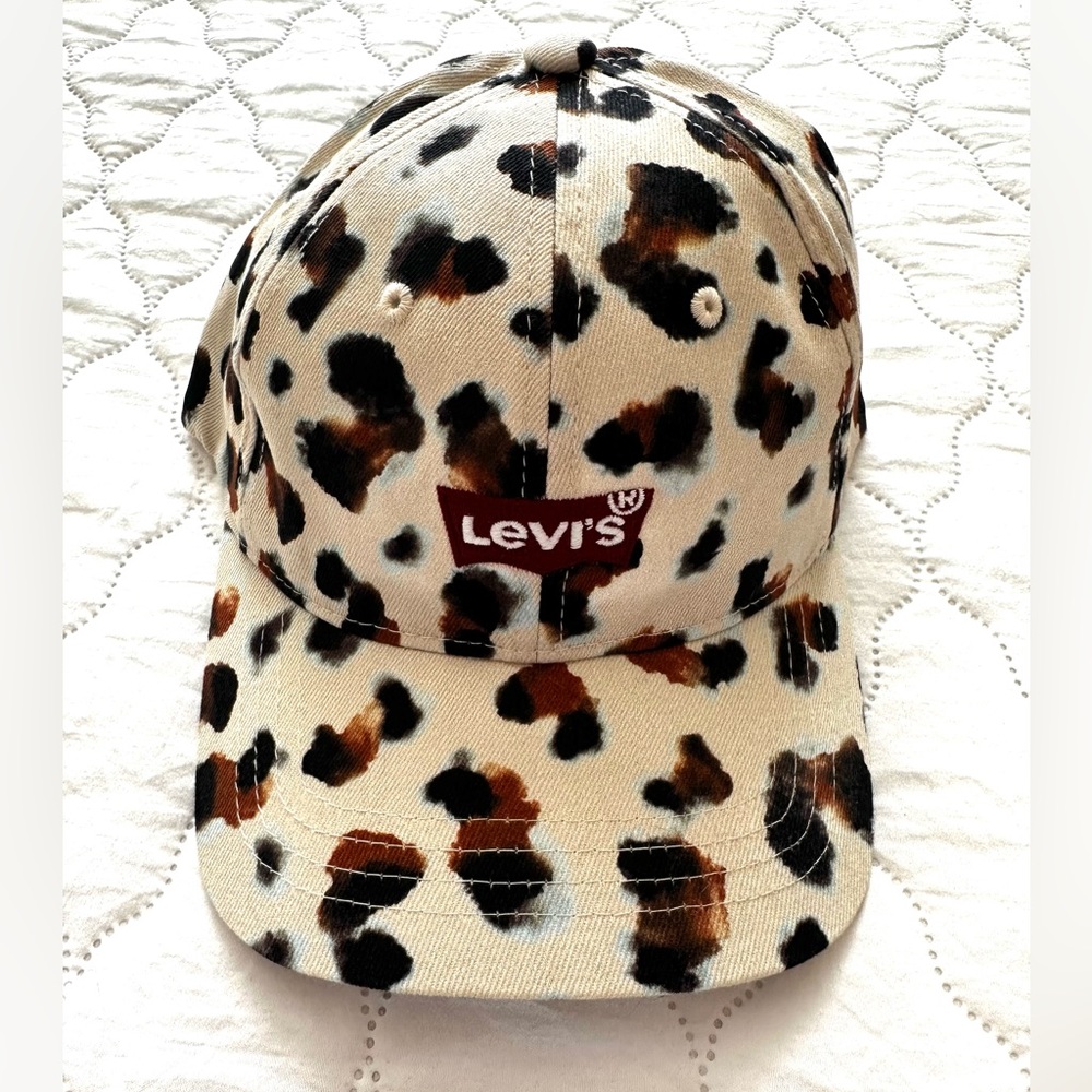Levi’s Leopard Baseball Cap - Flexfit 56cm/22in